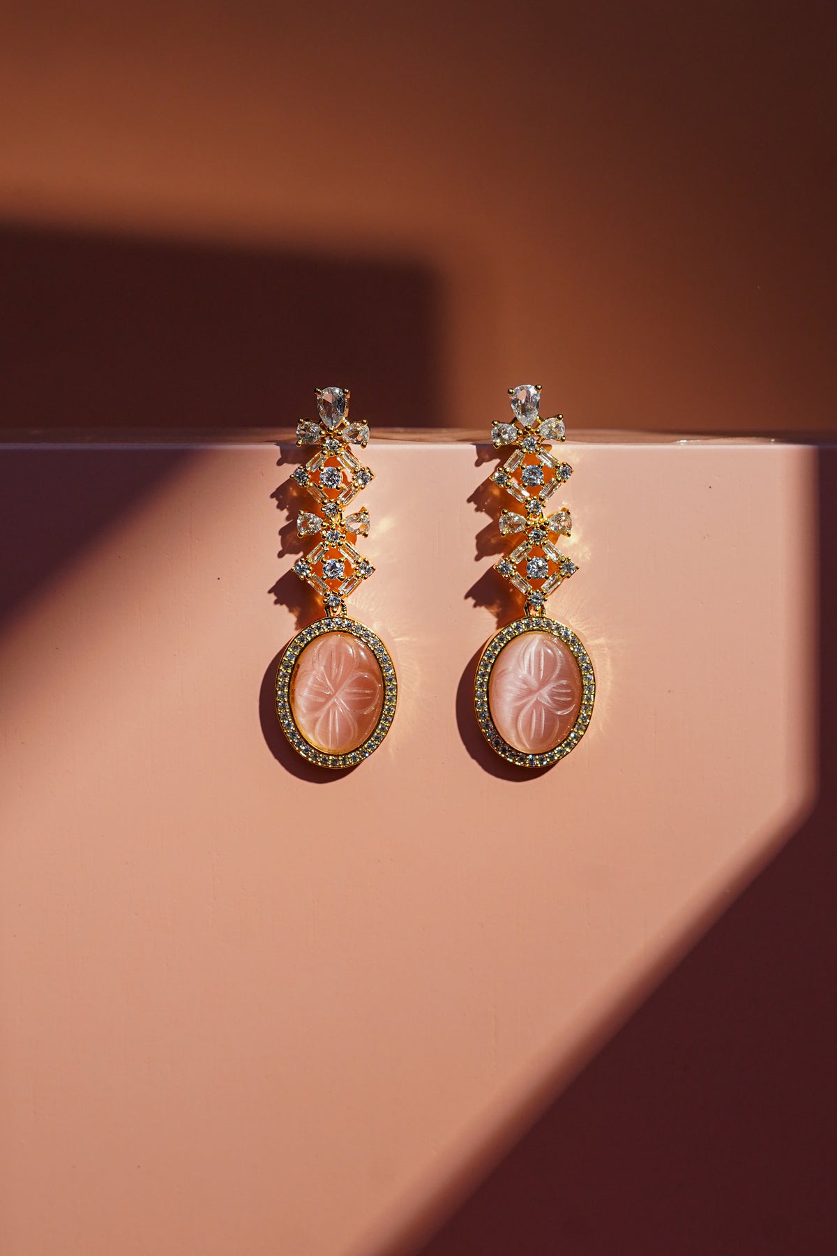 Earings - D32 - Gold - Mintpink